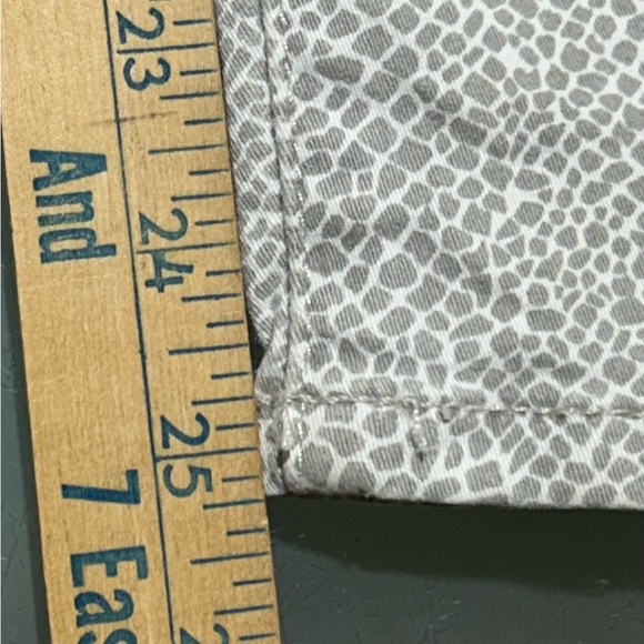 NYDJ, Not Your Daughters Jeans, Ankle Size 10P, Animal Print - Picture 2 of 8